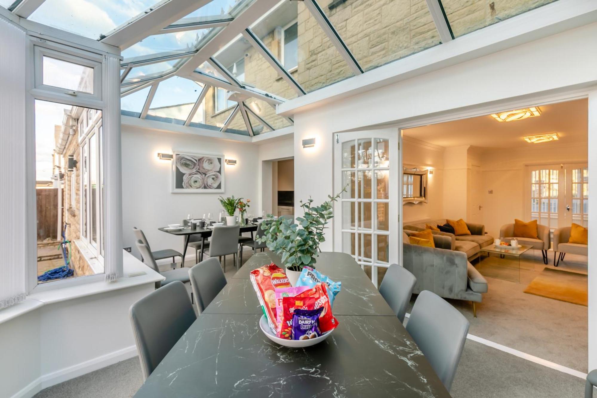 Robinswood House - A Beautiful Family Home Near The Cotswold Gloucester Exterior foto